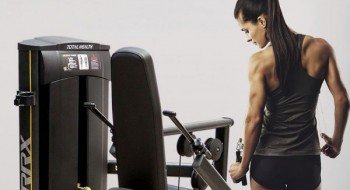 5 exercícios para ajudar seus alunos a fortalecerem o músculo do “tchauzinho”